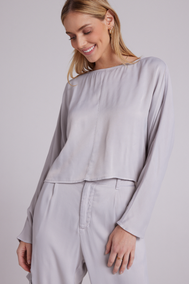BD DOLMAN SLEEVE BLOUSE